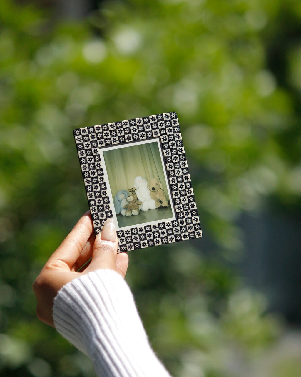 Petal Grid Polaroid Frame