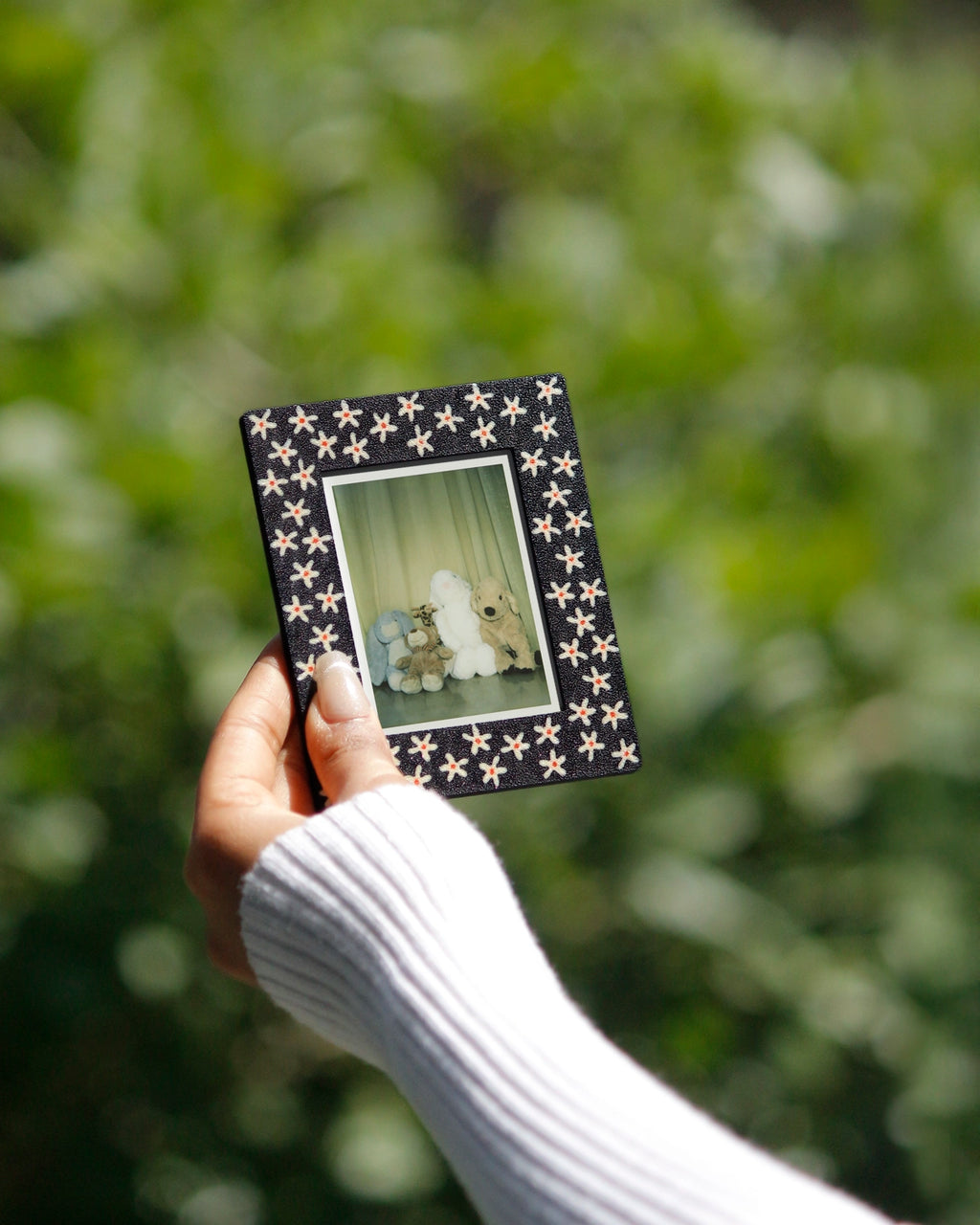 Daisy Bloom Polaroid Frame